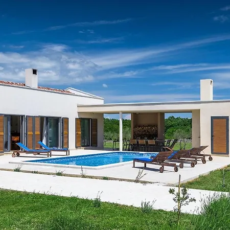 Stancija De-belli Hotel 4*